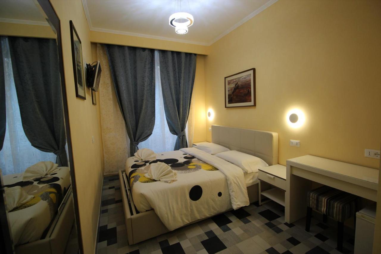 Hôtel Quest House Lihong à Rome Extérieur photo